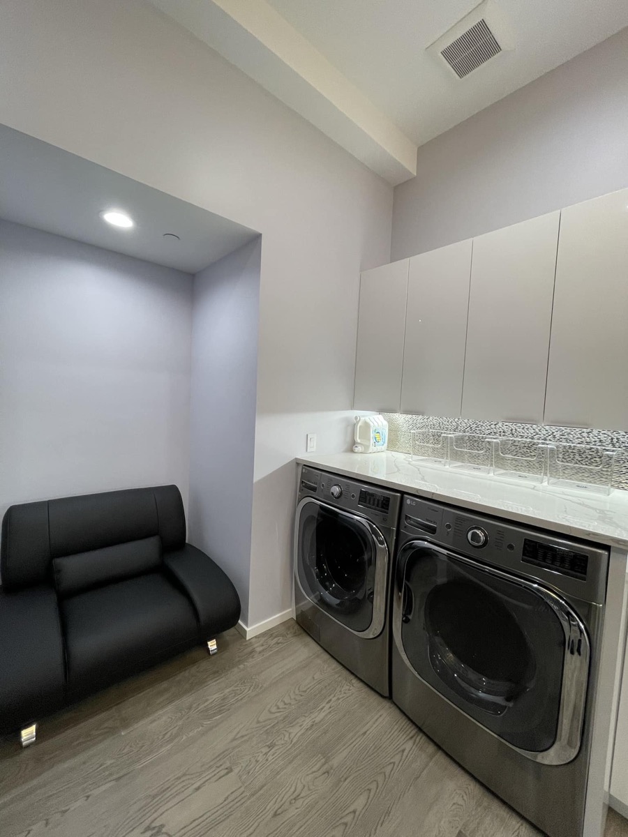 In-unit LG washer and dryer